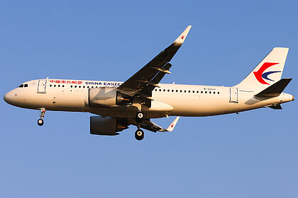 China Eastern Airlines aircraft photo 6