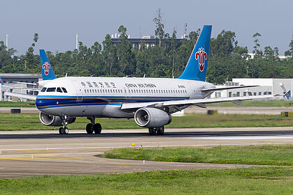 China Southern Airlines aircraft photo 4