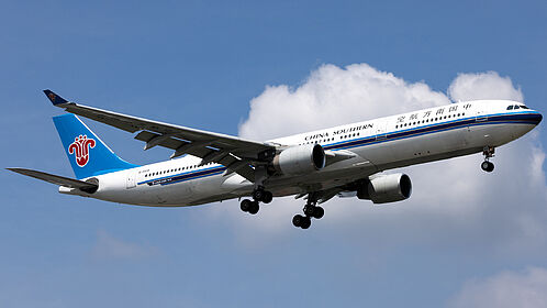 China Southern Airlines aircraft photo 11