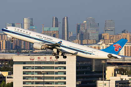 China Southern Airlines aircraft photo 12