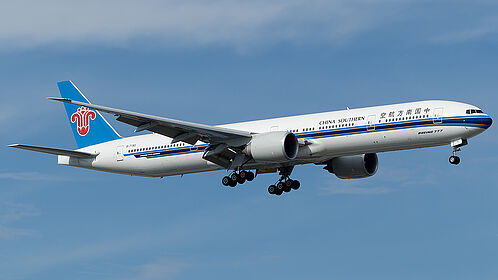 China Southern Airlines aircraft photo 19