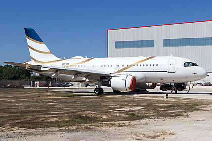 Comlux Malta aircraft photo 3