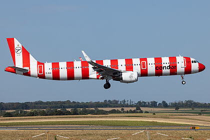 Condor aircraft photo 8