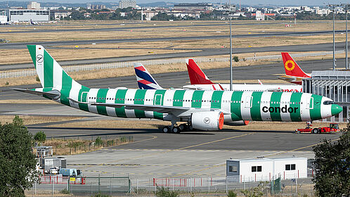 Condor aircraft photo 12