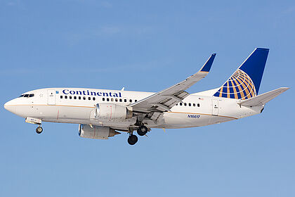 Continental Airlines aircraft photo 9