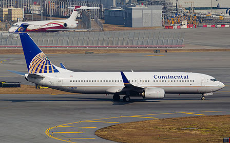 Continental Airlines aircraft photo 14