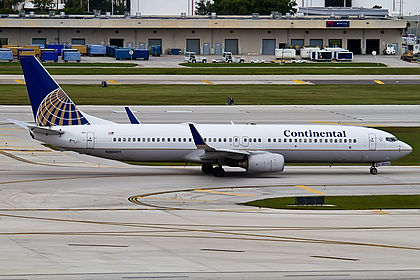 Continental Airlines aircraft photo 15