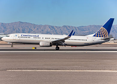 Continental Airlines aircraft photo 16