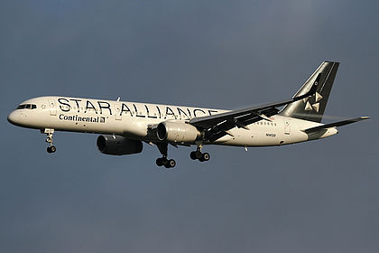 Continental Airlines aircraft photo 23