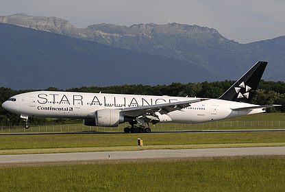 Continental Airlines aircraft photo 31