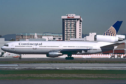 Continental Airlines aircraft photo 37