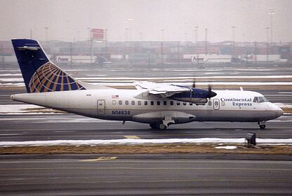 Continental Express aircraft photo 2