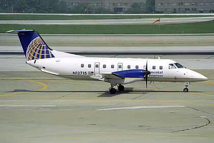 Continental Express aircraft photo 7