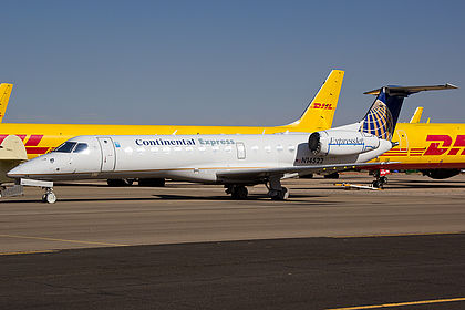 Continental Express aircraft photo 9