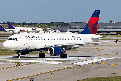 Delta Air Lines aircraft photo 6