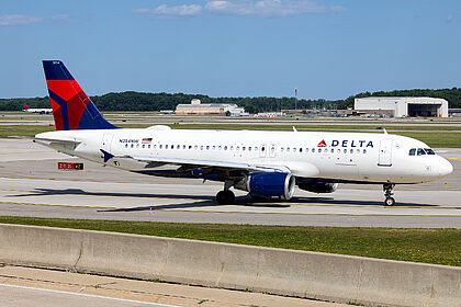 Delta Air Lines aircraft photo 7