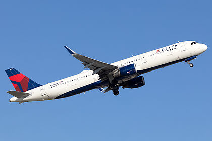 Delta Air Lines aircraft photo 10
