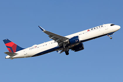 Delta Air Lines aircraft photo 11