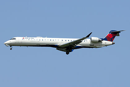 Delta Connection aircraft photo 5