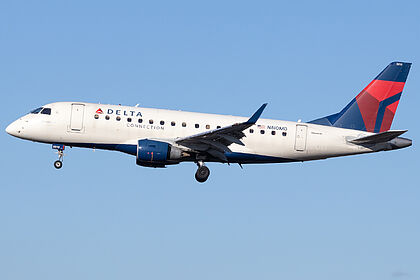 Delta Connection aircraft photo 8