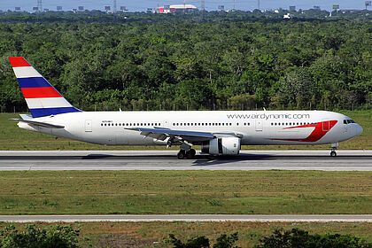 Dynamic Airways aircraft photo 4