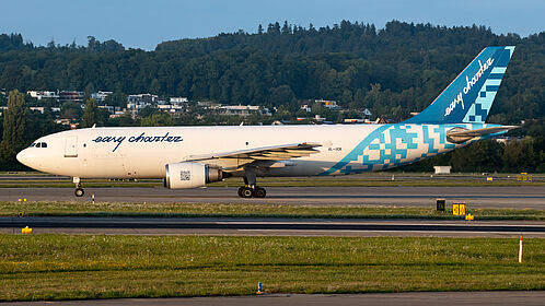 Easy Charter aircraft photo 2