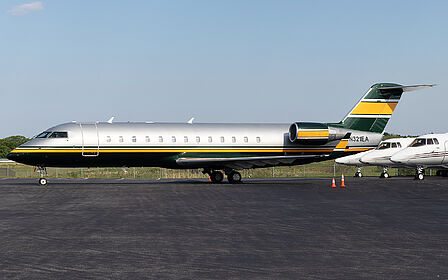 Elite Airways aircraft photo 2