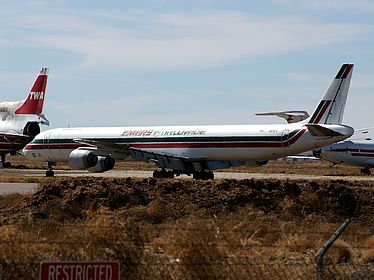 Emery Worldwide Airlines aircraft photo 3