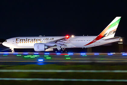 Emirates aircraft photo 6