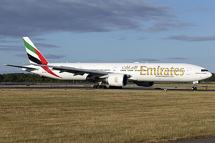 Emirates aircraft photo 8