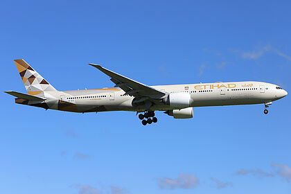 Etihad Airways aircraft photo 14