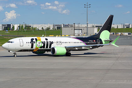 Flair Airlines aircraft photo 4