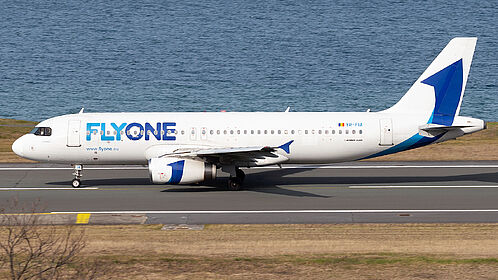FLYONE Romania aircraft photo 2