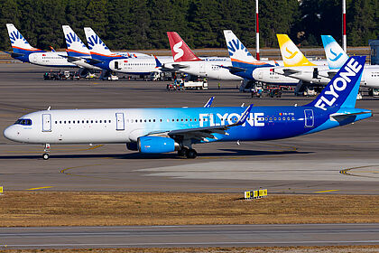 FLYONE Romania aircraft photo 4