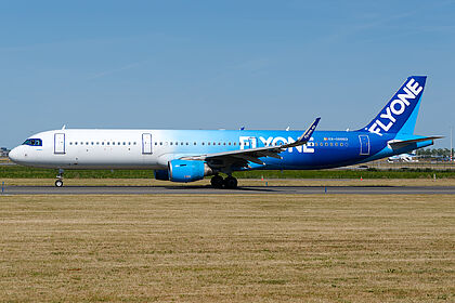 FLYONE aircraft photo 3