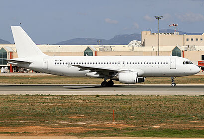 GetJet Airlines Latvia aircraft photo 2