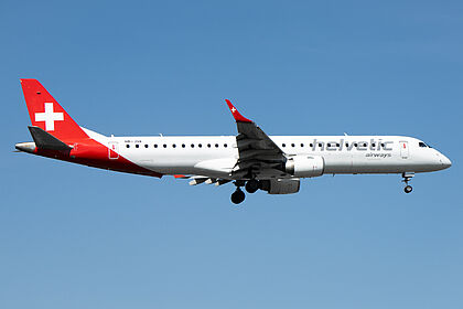 Helvetic Airways aircraft photo 8
