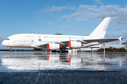 Hi Fly aircraft photo 5