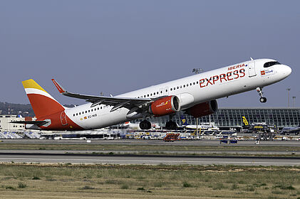 Iberia Express aircraft photo 4