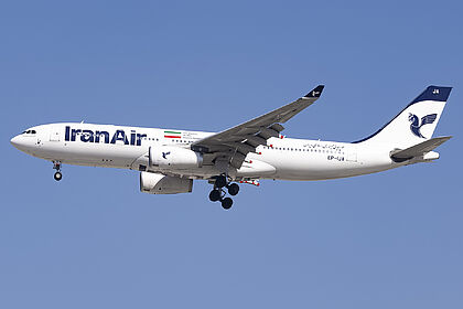 Iran Air aircraft photo 14