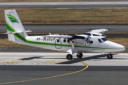 Island Aviation aircraft photo 2