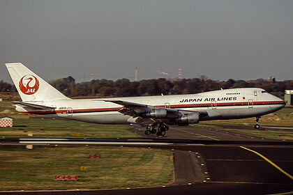 Japan Air Lines aircraft photo 3
