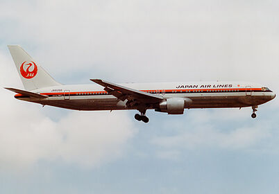 Japan Air Lines aircraft photo 8
