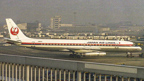 Japan Air Lines aircraft photo 13