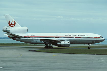 Japan Air Lines aircraft photo 16