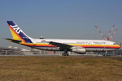 Japan Air System (JAS) aircraft photo 2