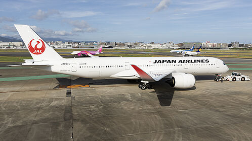 Japan Airlines aircraft photo 2