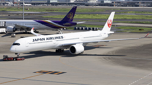 Japan Airlines aircraft photo 3