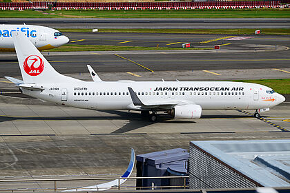 Japan Transocean Air aircraft photo 2