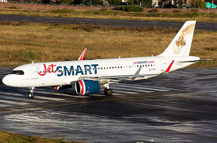 JetSMART aircraft photo 4
